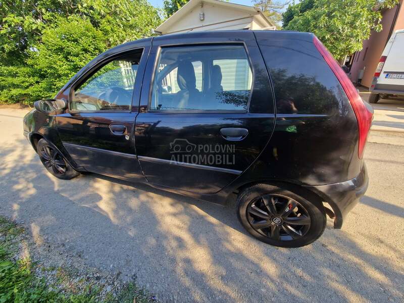 Fiat Punto 1.2 8v