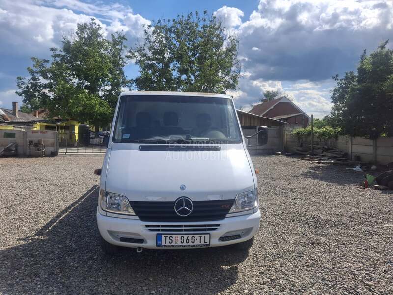 Mercedes Benz Sprinter 