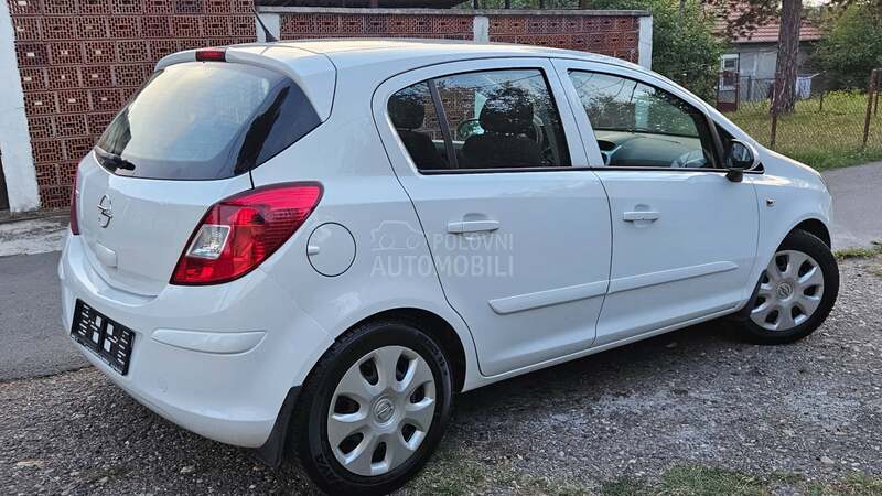 Opel Corsa D 1.2 16V  78.000k.m.