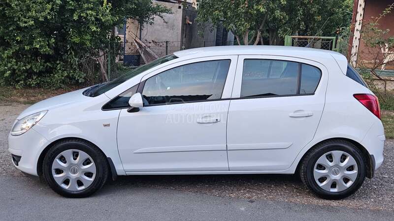 Opel Corsa D 1.2 16V  78.000k.m.