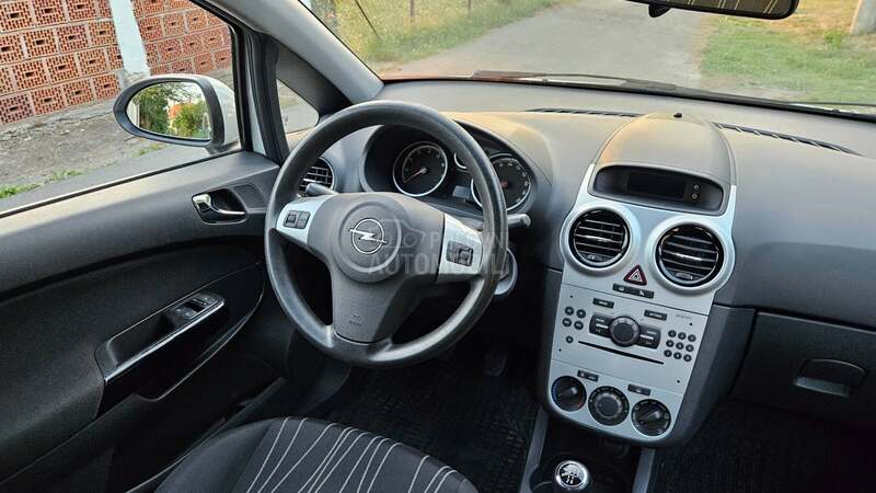 Opel Corsa D 1.2 16V  78.000k.m.