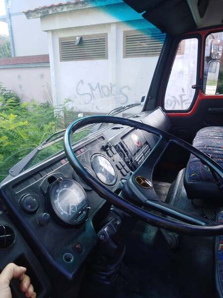 Mercedes Benz 1213
