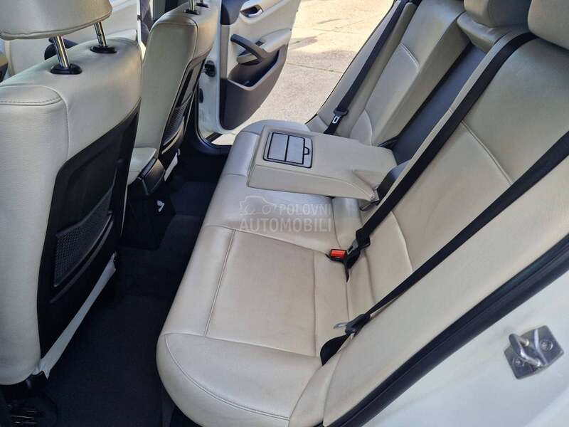BMW X1 2.0 XDRIVE AUTOM
