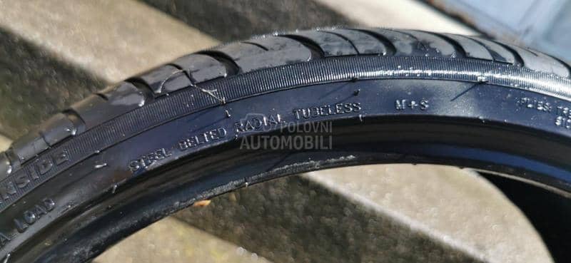 Mirage 215/35 R19 Letnja