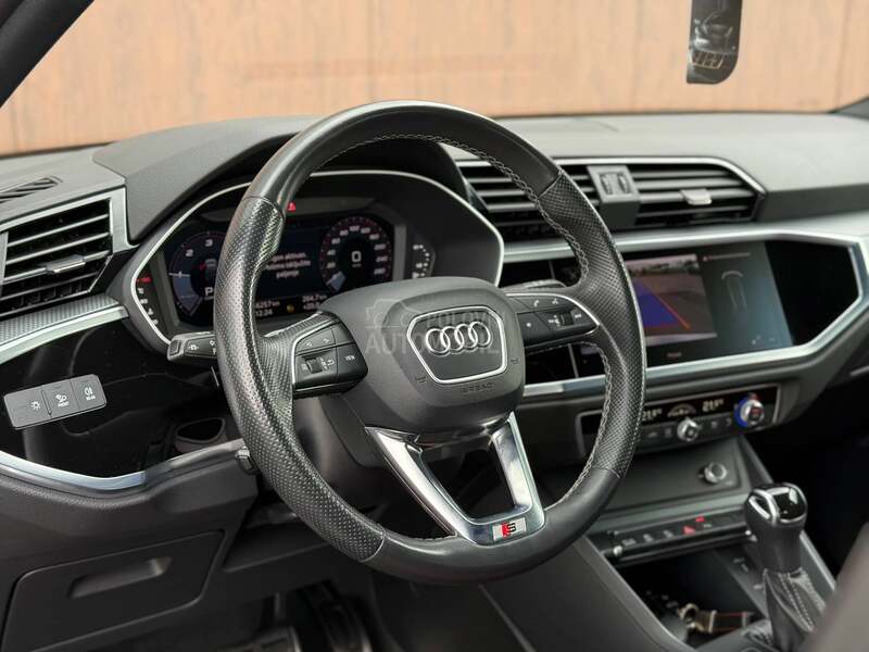 Audi Q3 S-Line/Kamera/Matrix