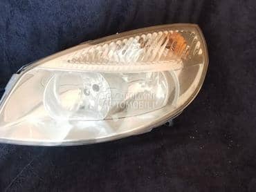 Far levi desni za Renault Scenic od 2003. do 2006. god.