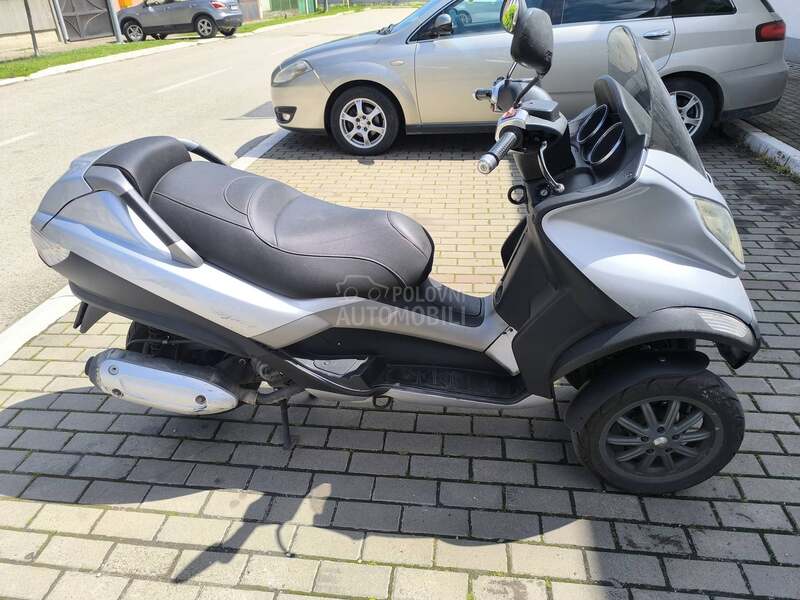 Piaggio mp3