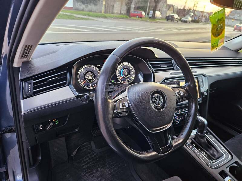Volkswagen Passat B8 2.0 TDI BI TURBO 4x4