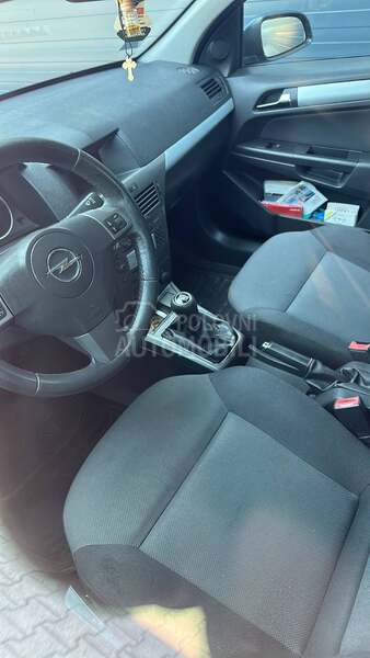 Opel Astra H 1.9 cdti