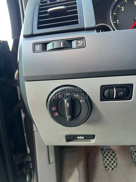 Volkswagen Touareg 3.0tdi manuel N O V