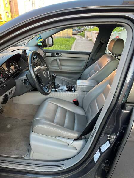 Volkswagen Touareg 3.0tdi manuel N O V