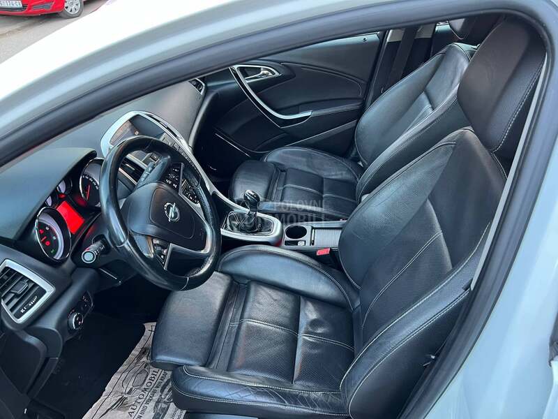 Opel Astra J OPC line N O V A
