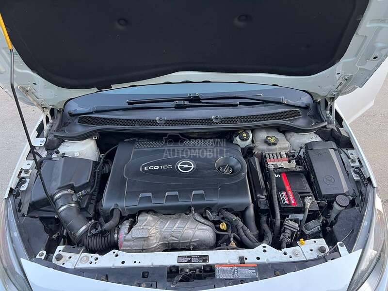 Opel Astra J OPC line O P I S