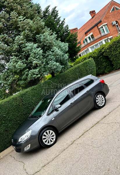 Opel Astra J ENJOY CH