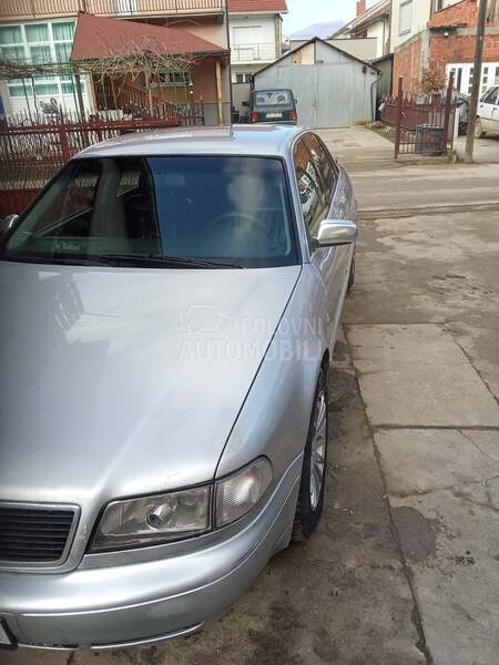 Audi A8 A8 D2 2.5 TDI