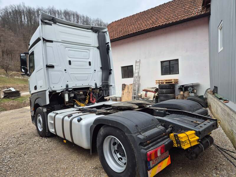Mercedes Benz Actros mp4