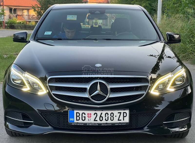 Mercedes Benz E 220 AVANGAR Vredi Videti