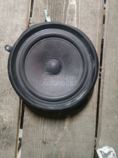 zvučnik b7