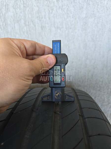 Michelin 215/60 R17 Letnja