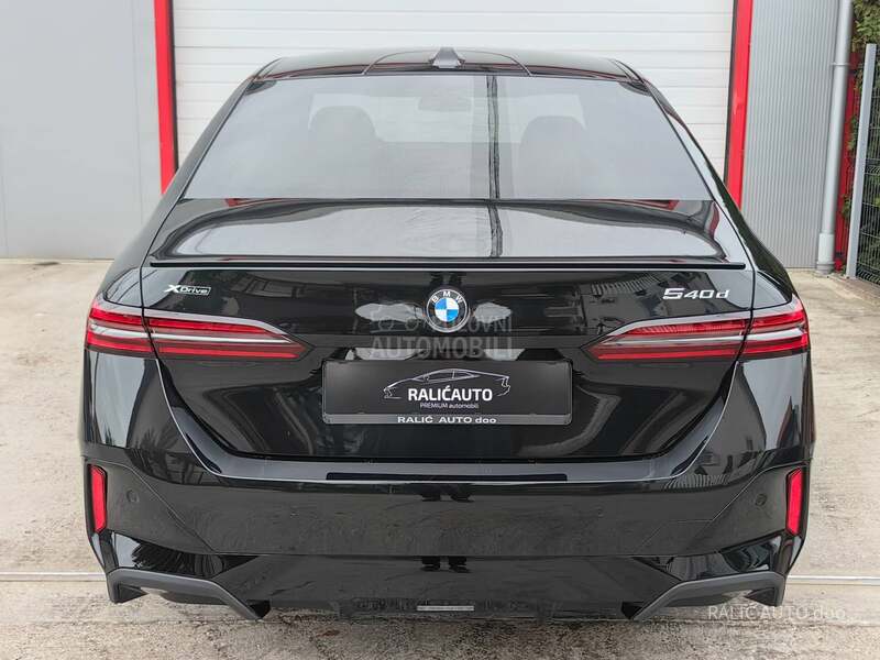BMW 540 xd/M Pro/Bowers/360