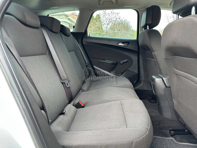 Opel Astra J 1.4 16V L.P.G