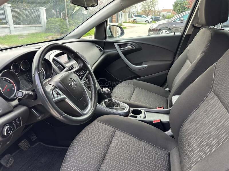 Opel Astra J 1.4 16V L.P.G