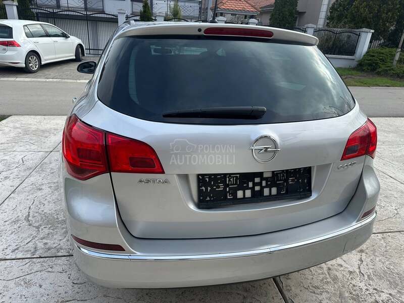 Opel Astra J 1.4 16V L.P.G