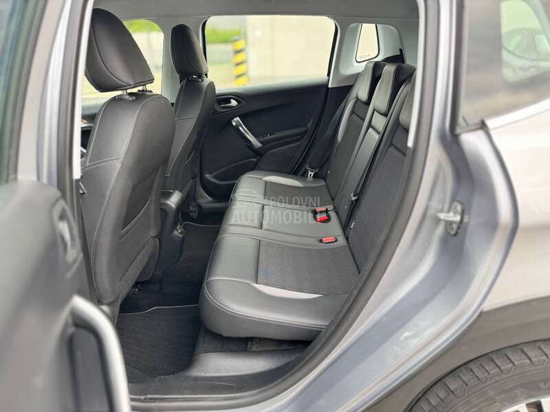 Peugeot 2008 Allure 1.6BlueHdi