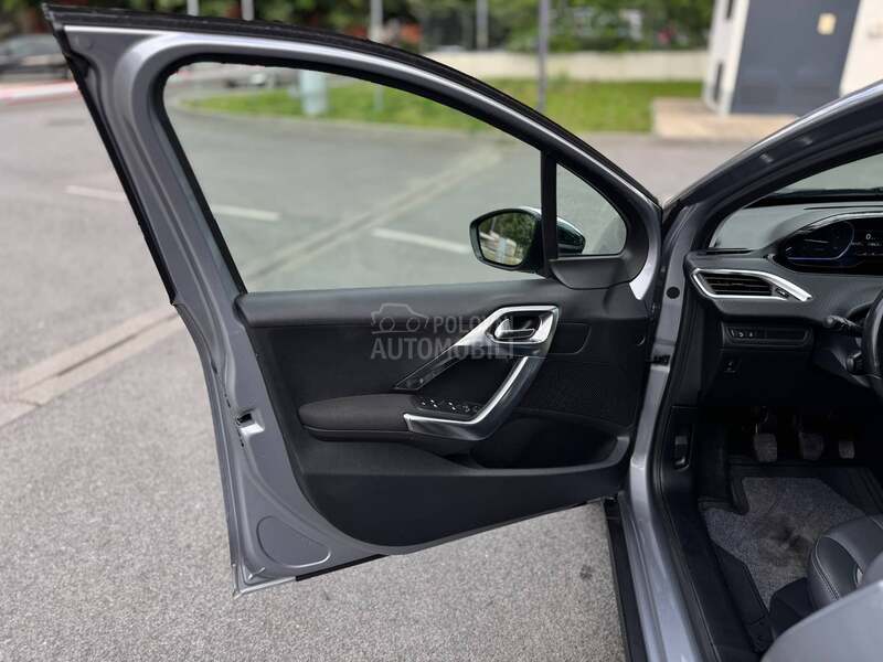 Peugeot 2008 Allure 1.6BlueHdi