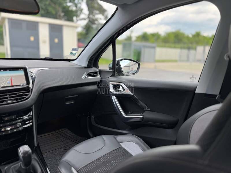 Peugeot 2008 Allure 1.6BlueHdi