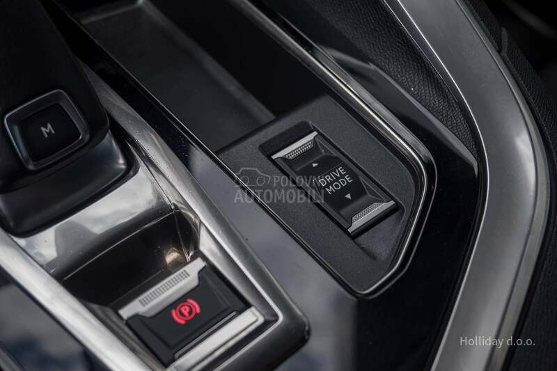 Peugeot 3008 1.5HDI Active