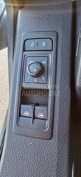 Volkswagen Transporter T6 CARAVELLE 4 MOTION