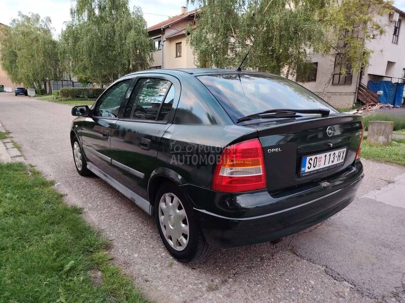 Opel Astra G 1.6