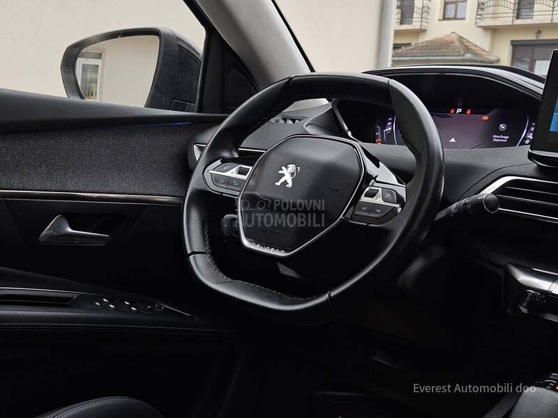 Peugeot 3008 1.5HDi ALURE 75k k.m