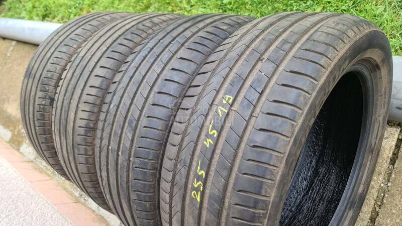 Pirelli 255/45 R19 Letnja