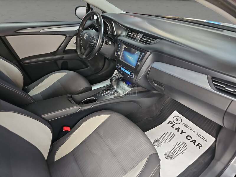 Toyota Avensis AUTOM/ODLIČAN