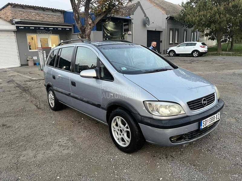 Opel Zafira 