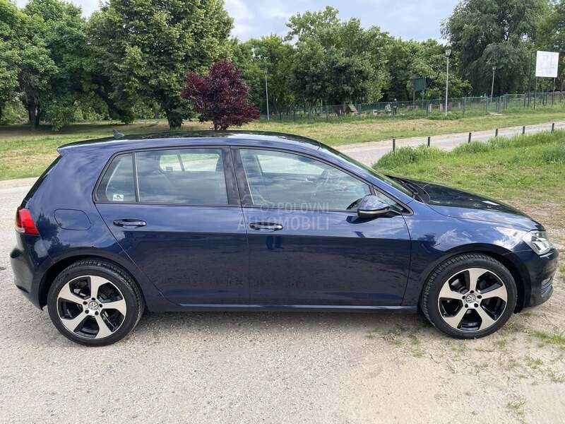 Volkswagen Golf 7 1.6 TDI HIGHLINE