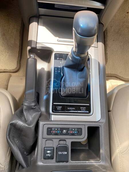 Toyota Land Cruiser 5D A/T6 PREMIUM TSS