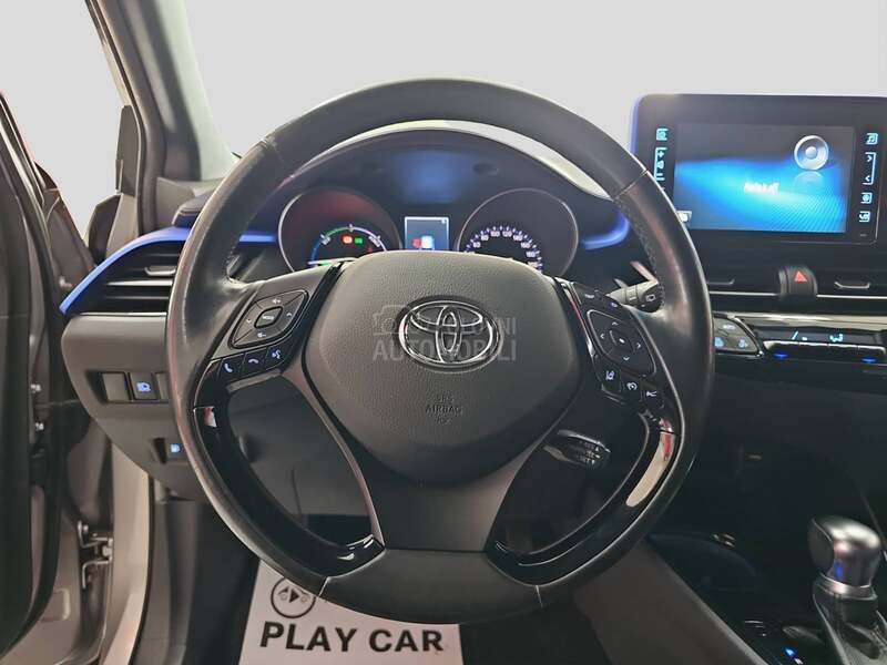 Toyota C-HR HYBRID/T0P