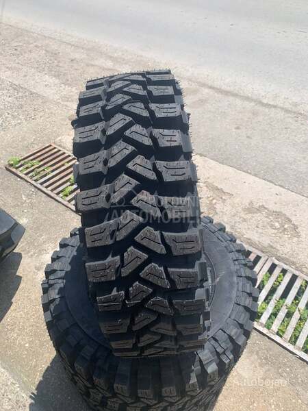 Ostalo 215/75 R15 Sve sezone