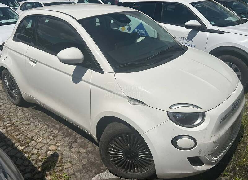 Fiat 500e 