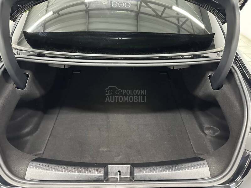 Mercedes Benz CLA 200 AMG LINE PAN AMB