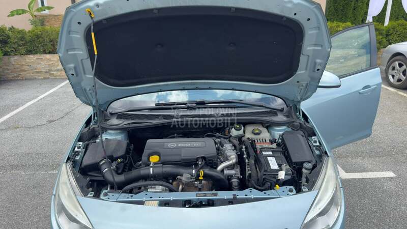 Opel Astra J 1.7 Reg Godinu dana