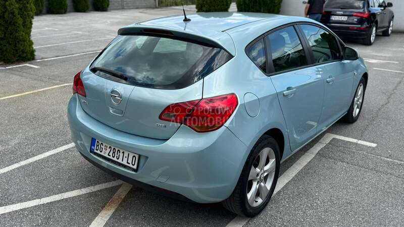Opel Astra J 1.7 Reg Godinu dana
