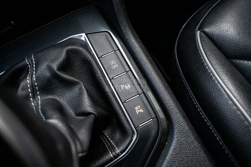 Volkswagen Tiguan 2.0TDI R line Pano