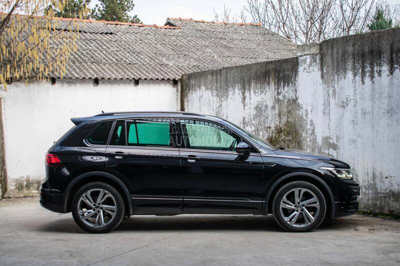 Volkswagen Tiguan 2.0TDI R line Pano