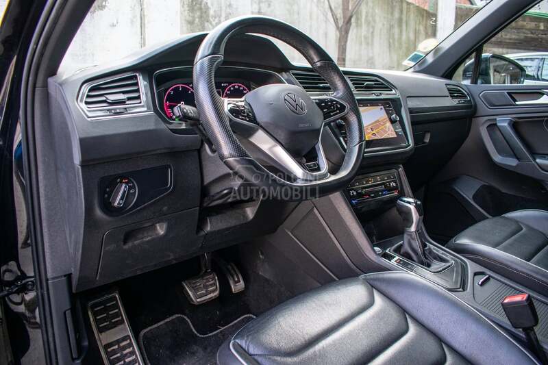 Volkswagen Tiguan 2.0TDI R line Pano