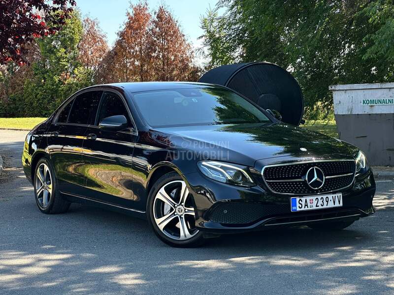 Mercedes Benz E 220 