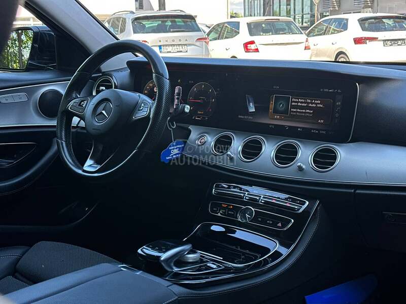 Mercedes Benz E 220 